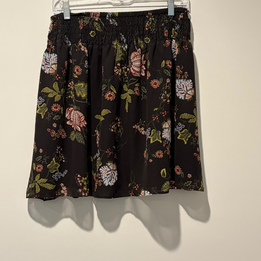LOFT Black Floral Smocked Waist Mini Skirt 30360174 M NEW
